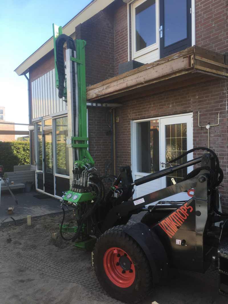 Voor deze aanbouw heeft Van Aken Schroeffunderingen een fundering voor een aanbouw gerealiseerd